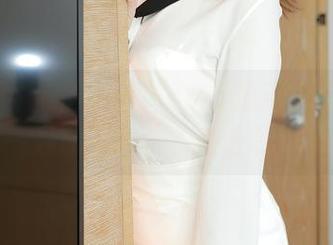 模范学院 – 伊小七MoMo最新写真挑战：少女气息能有多浓？来分享一下吧！