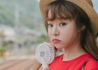 波萝社 – 夏美酱的黑丝美图，有种让人想问：这个季节不怕热吗？…可我宁愿看！