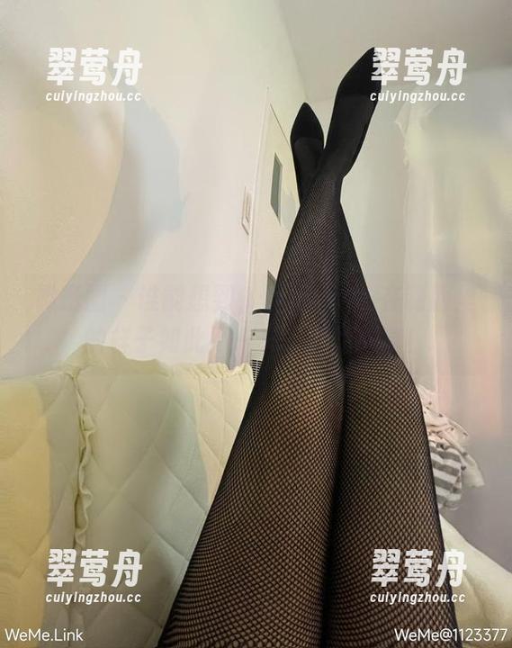 微密圈 - 谁能想到，海豚baby在制服里的样子如此不一样，资源共享！