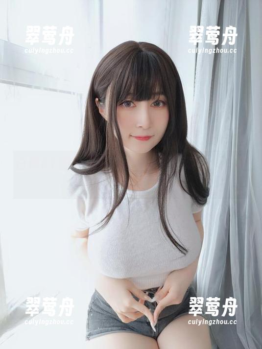 白银81 白银81潜入水中的奇遇:游泳课疯狂合集照片