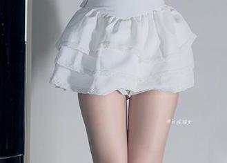 微密圈 – 全套白龙猫女的吊带，悄悄带着点不羁的感觉