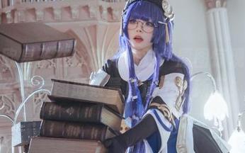 百合欧皇子在泳池开派对，原图惊现各种姿势，图册数量直逼历史新高！