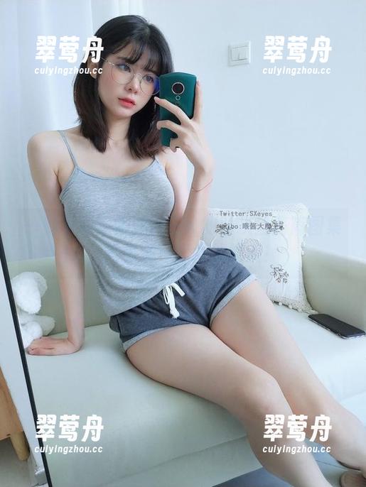一键下载眼酱大魔王w的西灰丝高筒图集，只为那一瞬间的槽点！