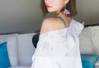 秀人网 – LindaLinda的美腿合集，观看时请务必系好安全带，可能会让你晕头转向。