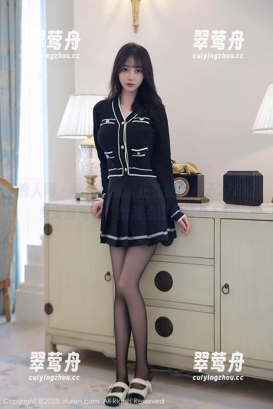 秀人网 - 请勿打扰，正在翻阅柚子178的兔女郎写真，给我点时间消化下！