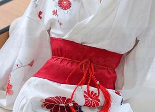 秀人网 – 激萌图包，甜七七和她的“女友”，说不清的暧昧就在那里