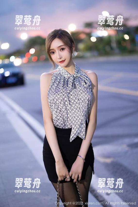 秀人网 - 观看这个糯美子MINIbabe的兔女郎合集，反正也没别的能看了。