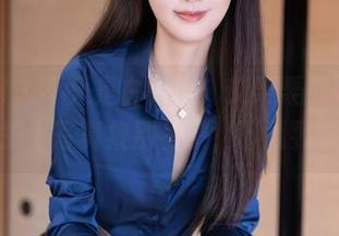 秀人网 – 不只是白大褂，艾栗栗栗栗栗栗吖护士写真集别看了，下载要快！