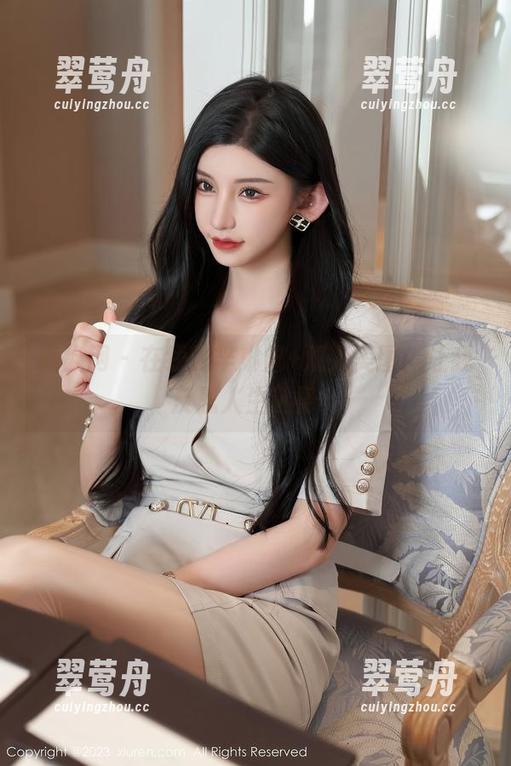 秀人网 - 在线的芈琳娜+双人美图，让我反思人生选择？