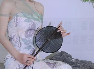秀人网 – 礼服本该是优雅的，看看蓝夏的高清图册，感觉我不如她的衣架子会穿！