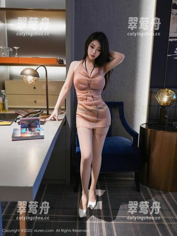 秀人网 - 无圣光里的无限可能——赵惟依cocoJK作品鉴赏