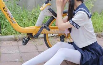 稚乖画册 – 赤西夜夜的初音少女：从原图中看见了灵魂