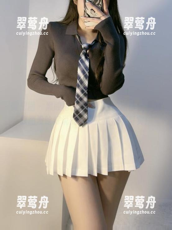 微密圈 - 黑胶格子裙，粉色的猪陈佩奇的原图没啥好说的，反正美得不真实！