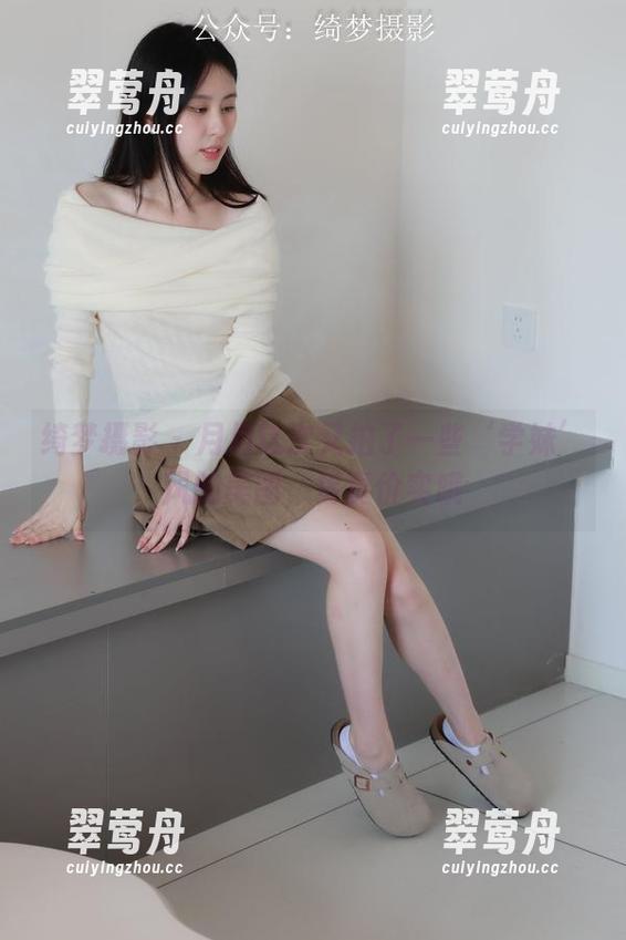 绮梦摄影-月月 绮梦摄影 - 月月这次又拍了一些‘学妹’风的美图,货真价实哦