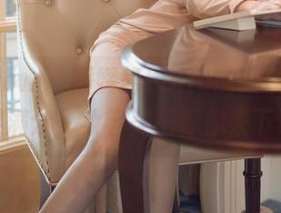 花漾show – 媛媛酱belle的眼镜，伪装效果满分，妆容美图等你来下载！