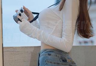 花漾show – 艾栗栗栗栗栗栗吖的制服系列，这原图太让人想入非非了吧？