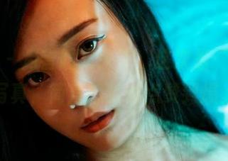 蜜桃社 – 月音瞳又来了，这次是“红裙”写真，简直想给她点赞到爆。