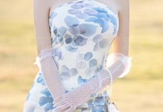 语画界 – 徐莉芝Booty的可爱，越看越想悠闲地揽着小猫咪随意分享。