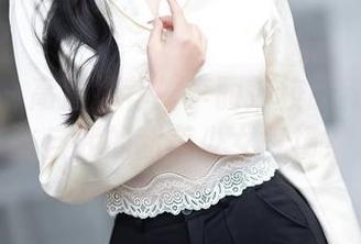 语画界 – 高清推荐！李丽莎校服新作：放飞自我的甜美少女气场？
