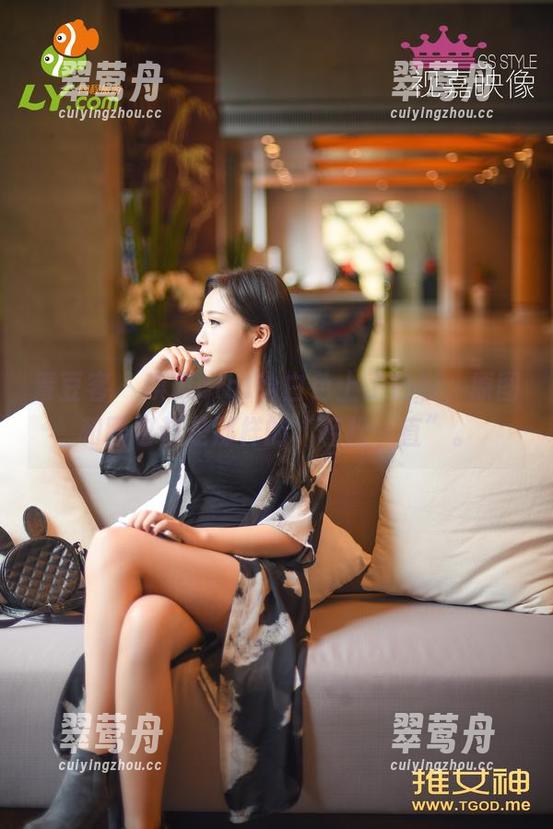 青豆客 - 琪琪qlql给白色上了色彩，原图和图包都是那样的“轻松一直”。