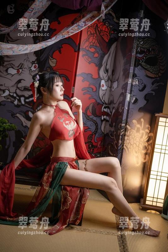 香草喵露露 比基尼自拍果然是有套路,香草喵露露的原图和精选太有趣了,真不知该咋形容。